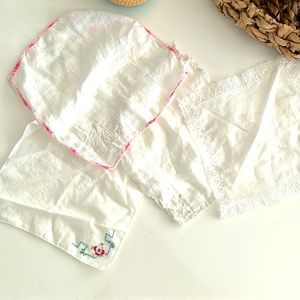 Lot of 4 VINTAGE HANDKERCHIEFS—